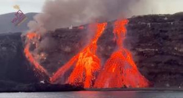 Lava flows as the Cumbre Vieja volcano continues to erupt on the Canary Island of La Palma, Spain, November 9, 2021