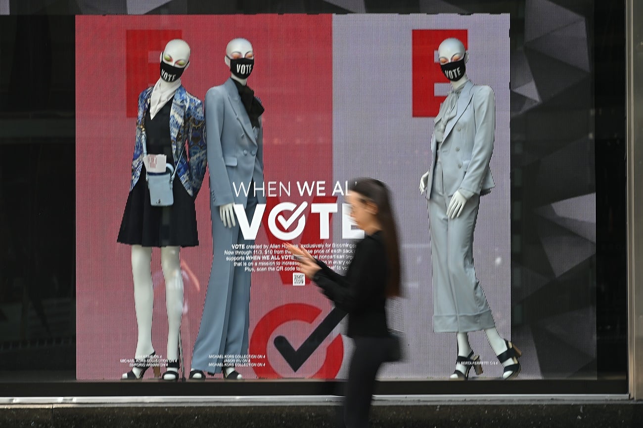 mujeres hermosas compras noviembre