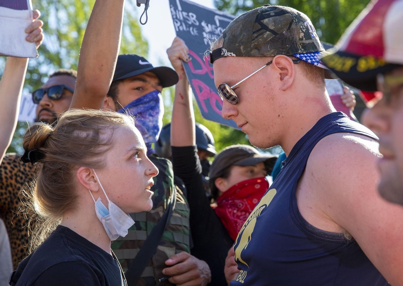 opuestos estados unidos