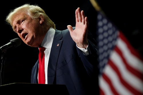 האם הוא יזכה להיות הנשיא הראשון שיעשה היסטוריה עולמית. טראמפ (צילום: רויטס)