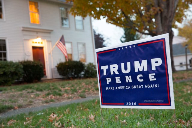 Flash 90 | Noam Revkin Fenton 