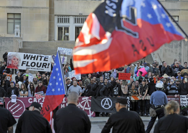 מצעד נאו נאצים במיזורי, ארה"ב, צילום: רויטרס