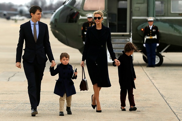 איוונקה טראמפ עם בעלה ג'ארד קושנר, המשמש כיועצו הבכיר של הנשיא. (צילום: רויטרס)